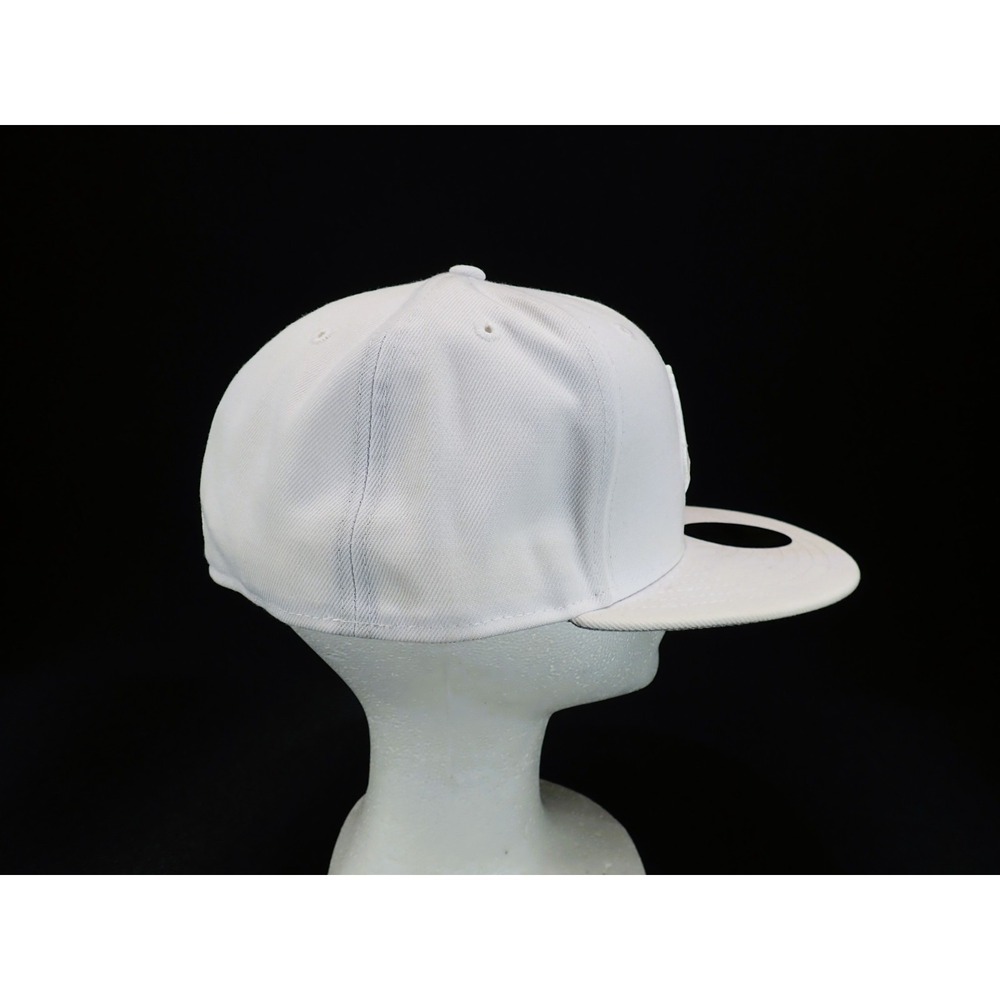 New Era 59FIFTY Boston Red Sox Hat White Out Fitted Size 7 1/2 MLB Baseball Cap - Picture 5 of 9